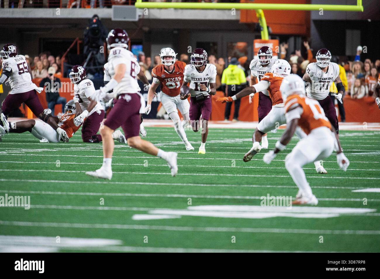 November 28, 2025: Texas A&M Quarterback Marcel Reed (10) in action ...