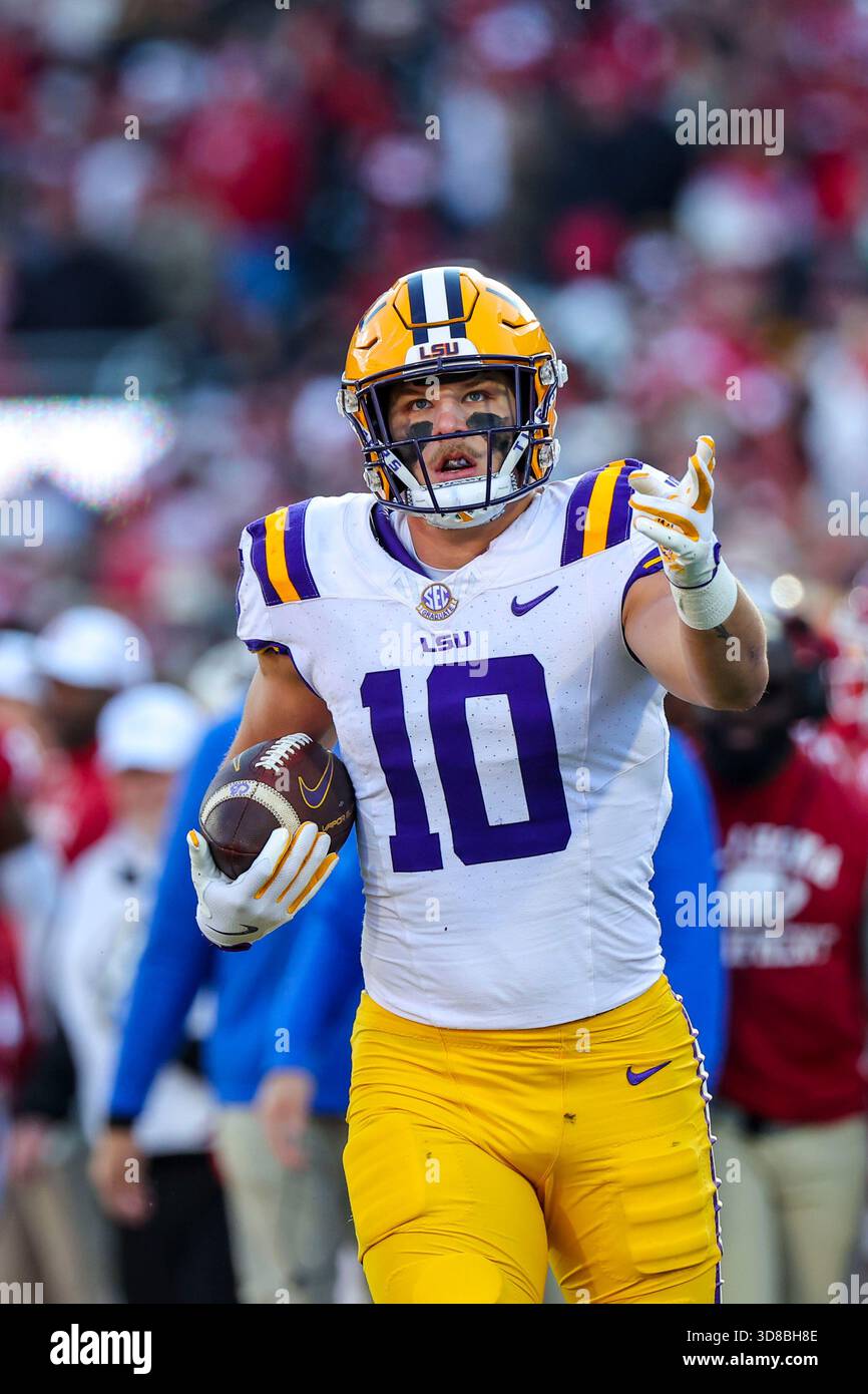 NORMAN, OK - NOVEMBER 29: Louisiana State Tiger tight end Bauer Sharp ...