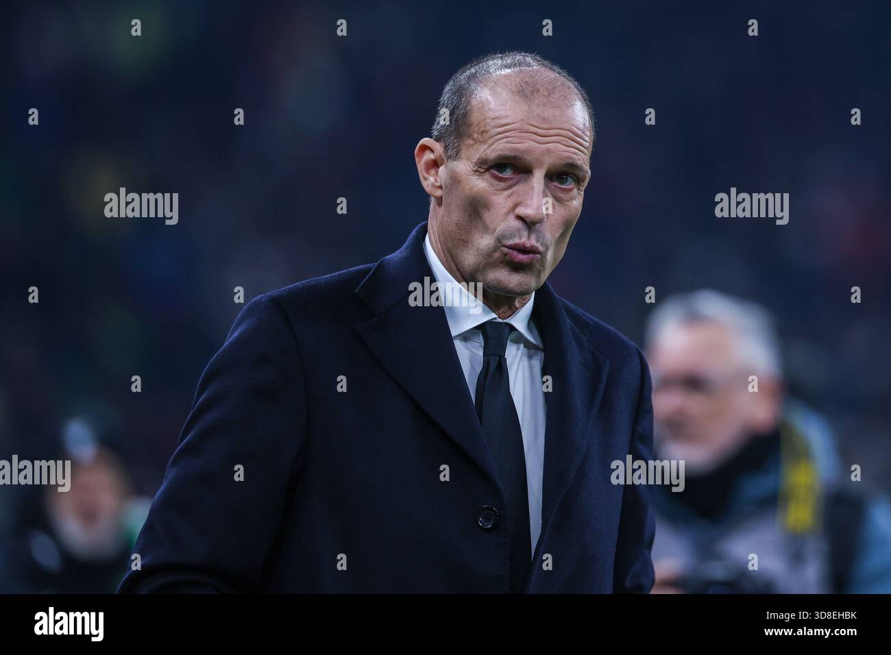 Massimiliano Allegri Head Coach of AC Milan looks on during Serie A ...