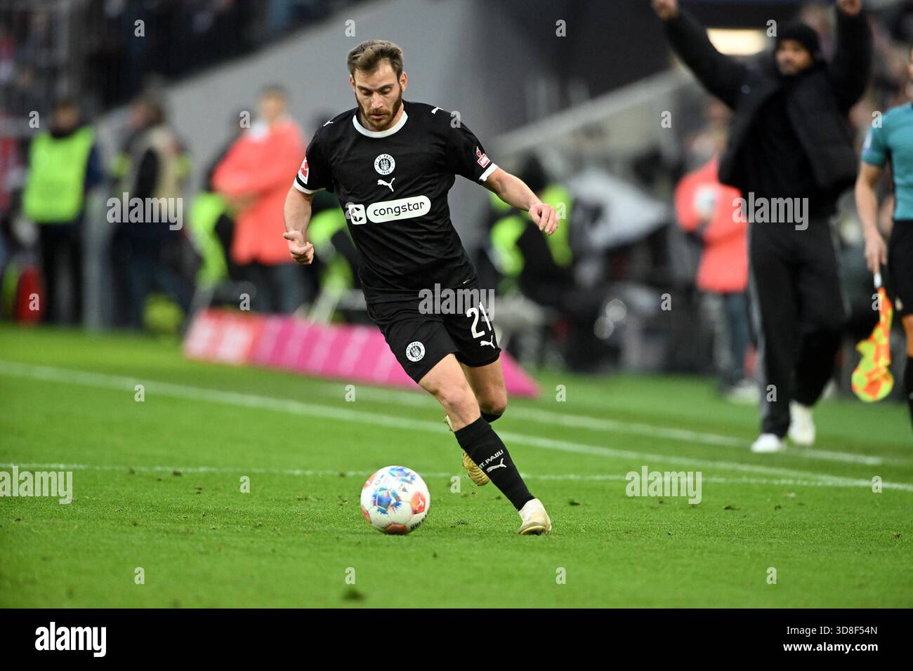 Football; Matchday 12; 1. Bundesliga [Bundesliga]; Season 2025/2026; FC ...