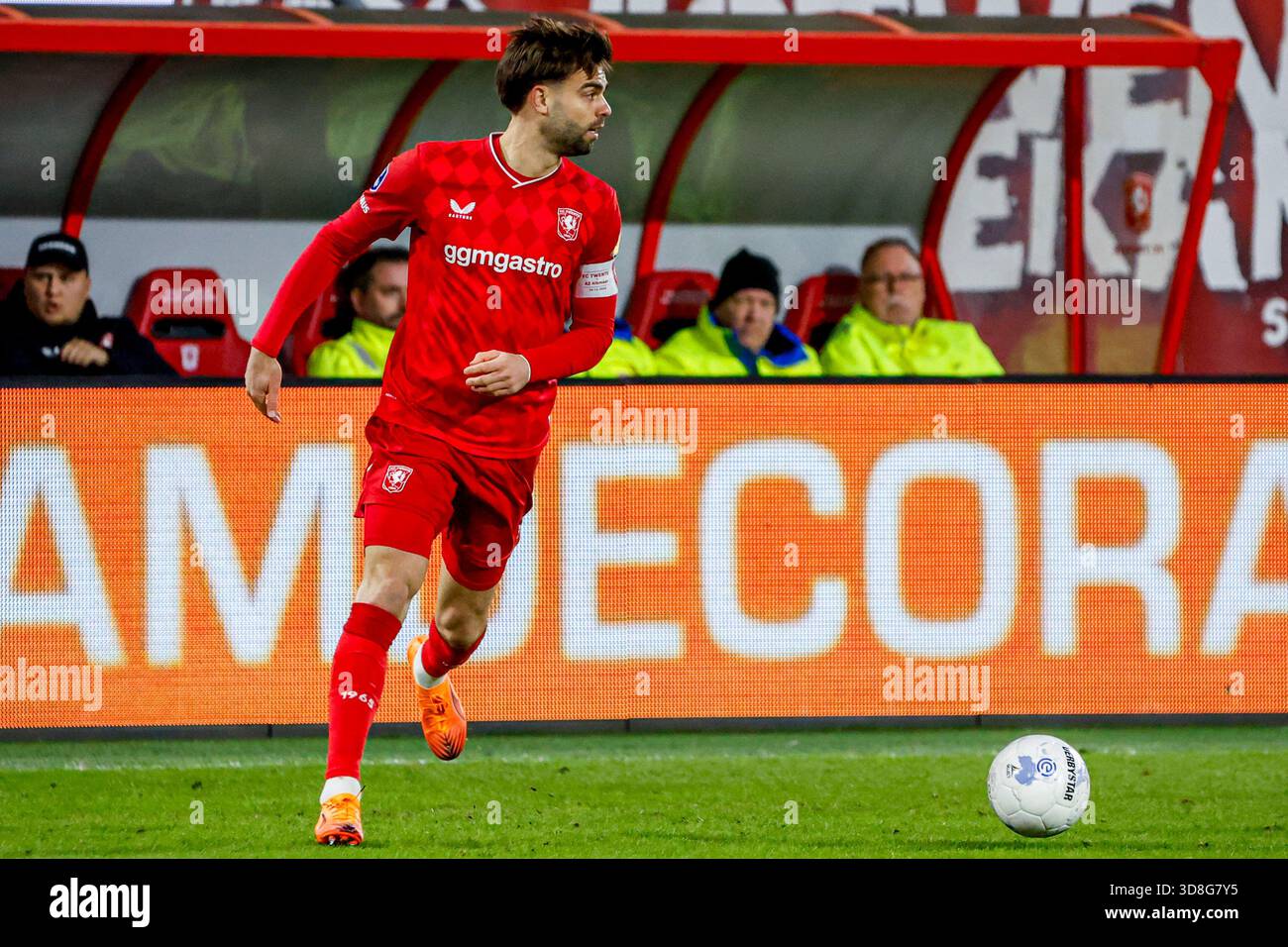 Robin Propper Robin Propper of FC Twente dribbles with the ball during the Dutch ...