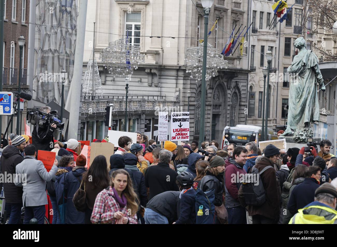 Brussels, Belgium. 01st Dec, 2025. a protest action of Respect Brussels, to protest the lack of a new government for the Brussels Capital Region 541 days after the elections, on Monday 01 December 2025 in Brussels. BELGA PHOTO NICOLAS MAETERLINCK Credit: Belga News Agency/Alamy Live News Stock Photo