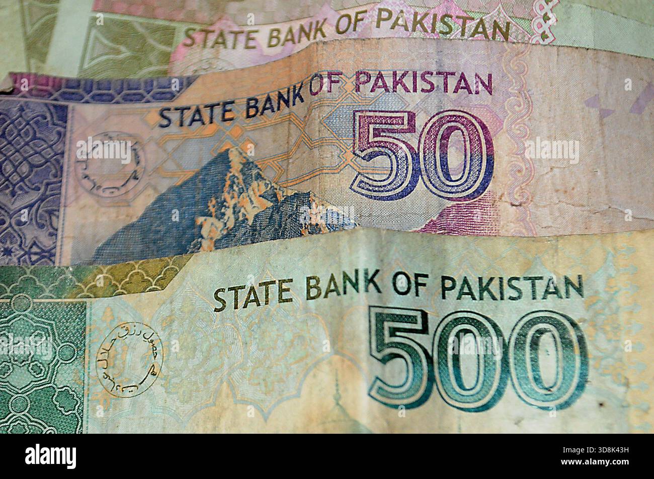 Pak currency hi-res stock photography and images - Alamy