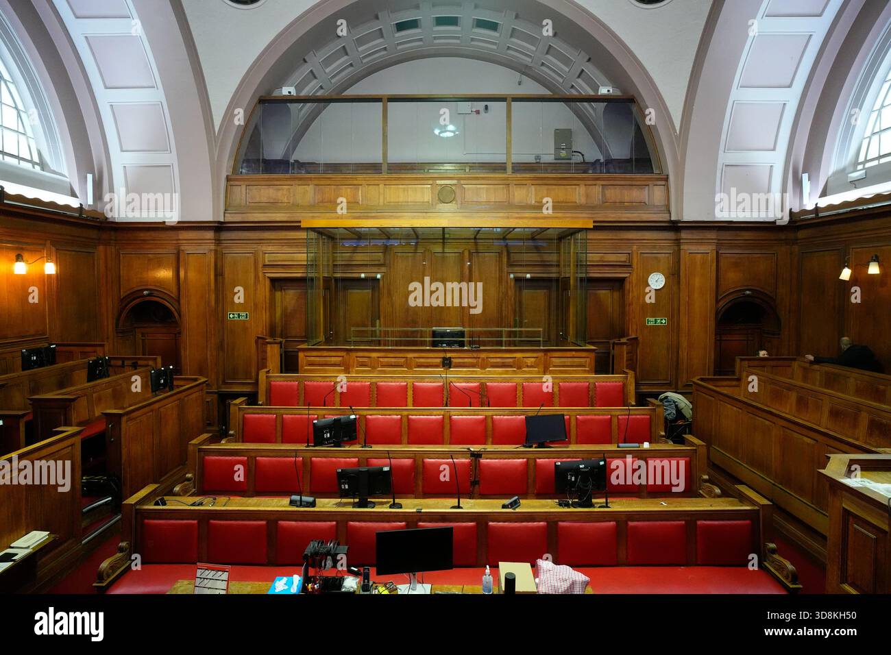 EMBARGOED TO 2200 MONDAY DECEMBER 1 A general view of the dock inside Court 2 at Inner London Crown Court ahead of an announcement of major reforms to the criminal justice system. Picture date: Monday December 1, 2025. Stock Photo
