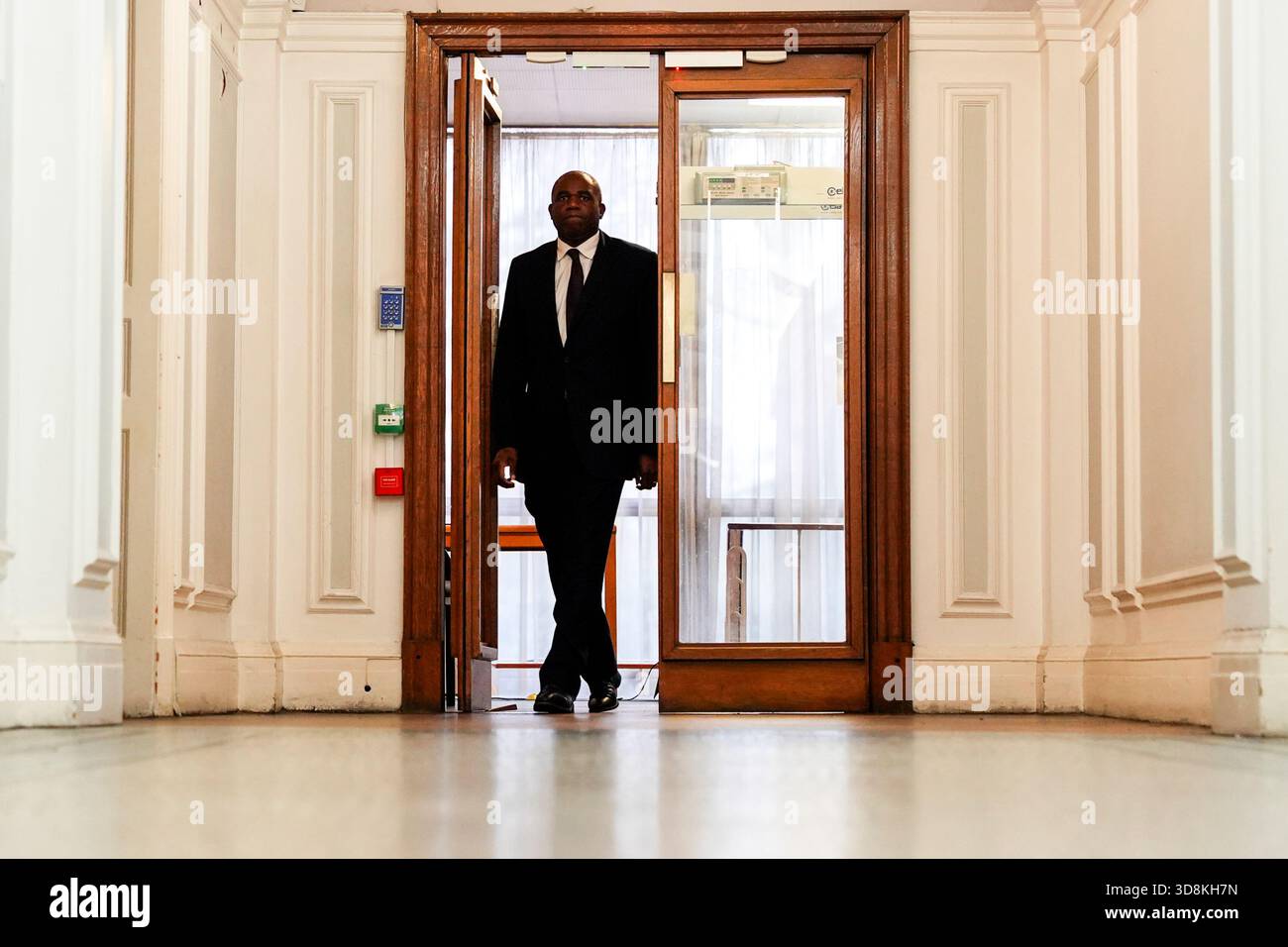 EMBARGOED TO 2200 MONDAY DECEMBER 1 Deputy Prime Minister and Justice Secretary David Lammy during a visit to Inner London Crown Court ahead of an announcement of major reforms to the criminal justice system. Picture date: Monday December 1, 2025. Stock Photo