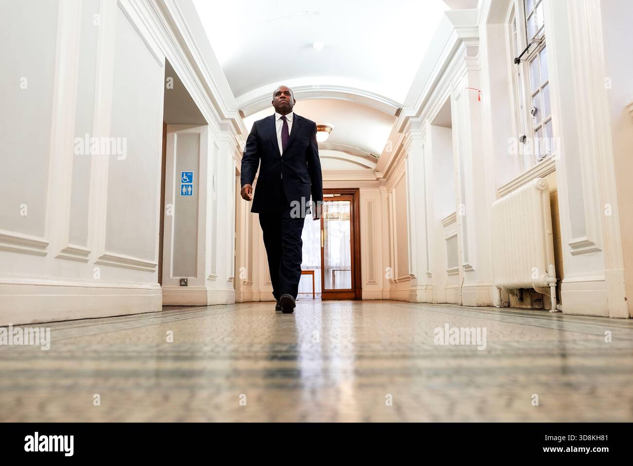 EMBARGOED TO 2200 MONDAY DECEMBER 1 Deputy Prime Minister and Justice Secretary David Lammy during a visit to Inner London Crown Court ahead of an announcement of major reforms to the criminal justice system. Picture date: Monday December 1, 2025. Stock Photo