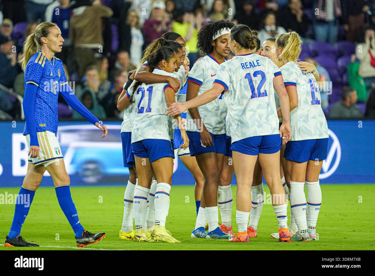 Shaw Hutton Orlando, USA, November 28, 2025, U.S. National Women's player Catarina ...