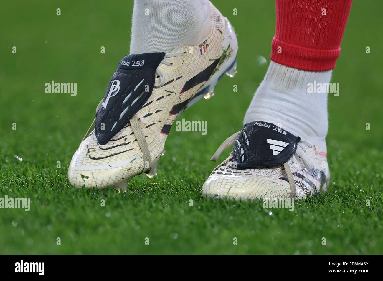Adidas Predator, Nike Mercurial boots look to storied histories for new  Freak and Dragonfly - ESPN, image size:1300x956