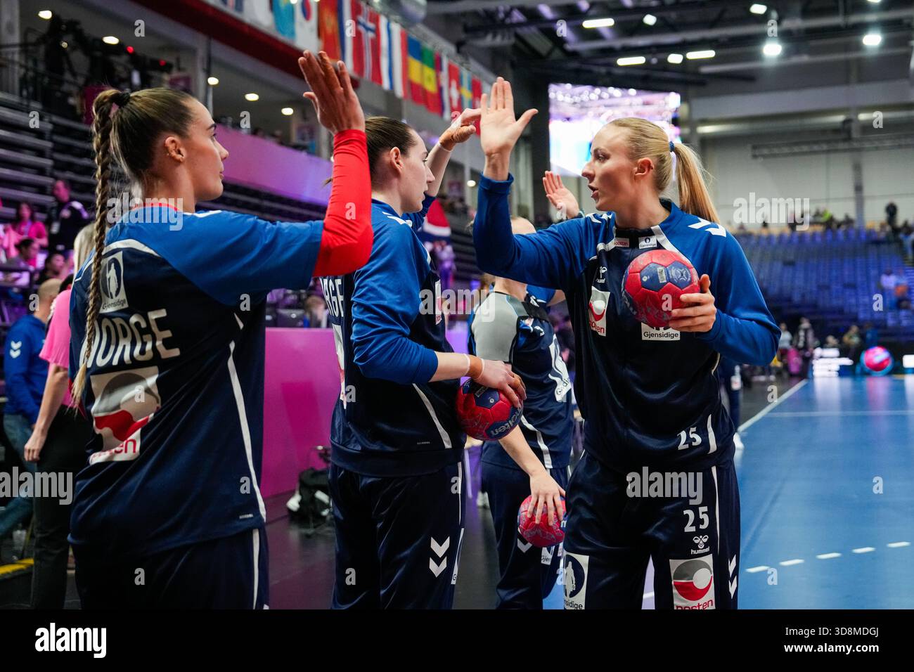 Trier, Germany 20251201. Norway's Henny Ella Reistad before the group ...
