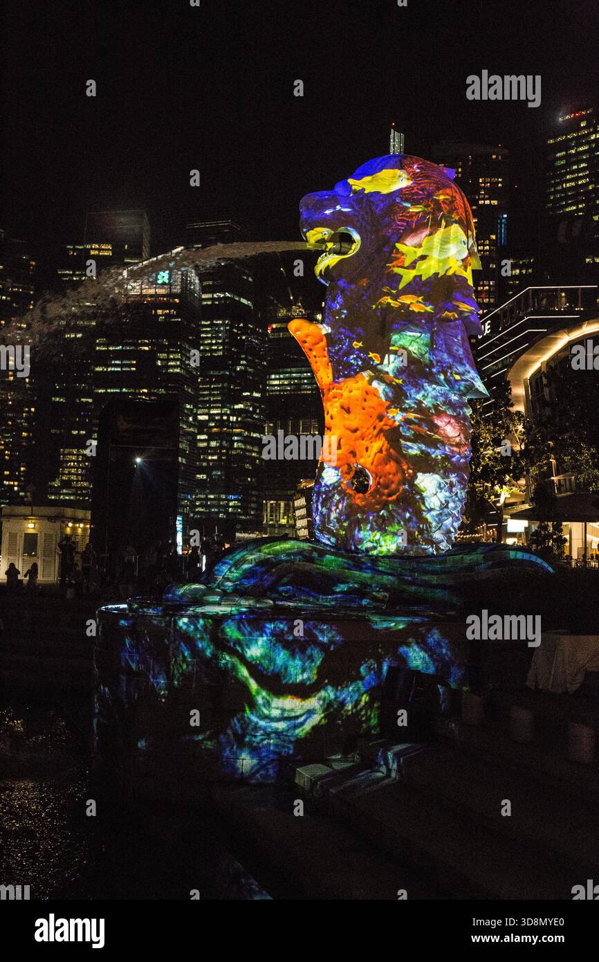 Singapores symbol merlion water hi-res stock photography and images - Alamy