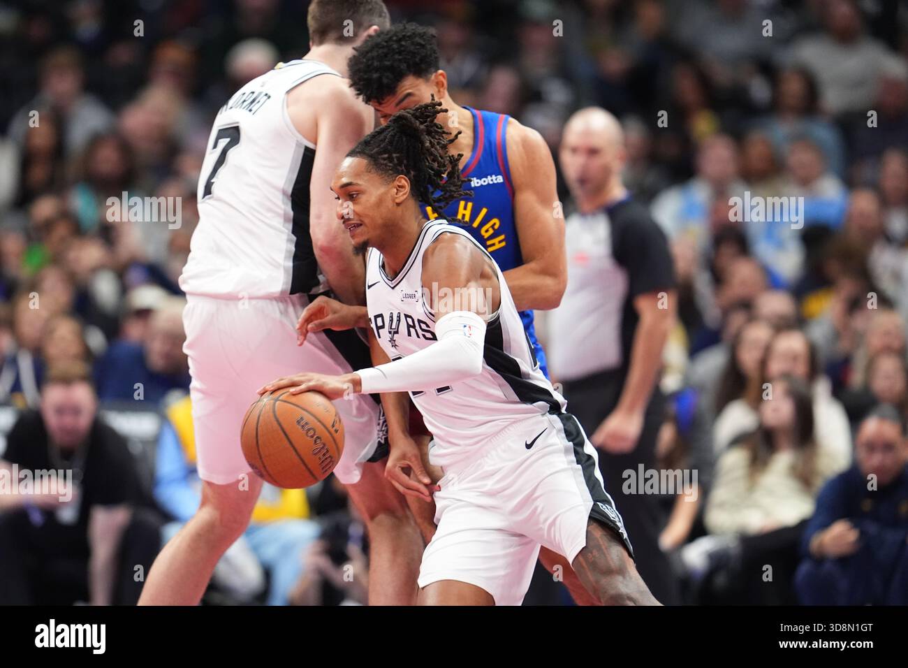 Devin Forward San Antonio Spurs guard/forward Devin Vassell (24) in the second half ...