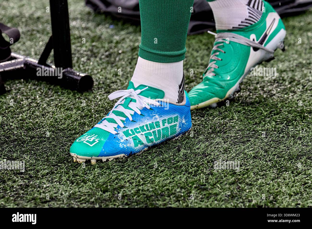 nike kicker cleats
