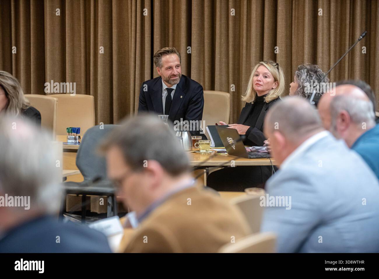 TERNEUZEN - Zeeland's King's Commissioner Hugo De Jonge arrives in the city council chamber before a closed meeting about the arrival of an asylum seekers' center in Terneuzen. A majority of the city council recently indicated its opposition to an asylum seekers' center, despite an earlier agreement for its arrival. ANP JONAS ROOSENS netherlands out - belgium out Stock Photo