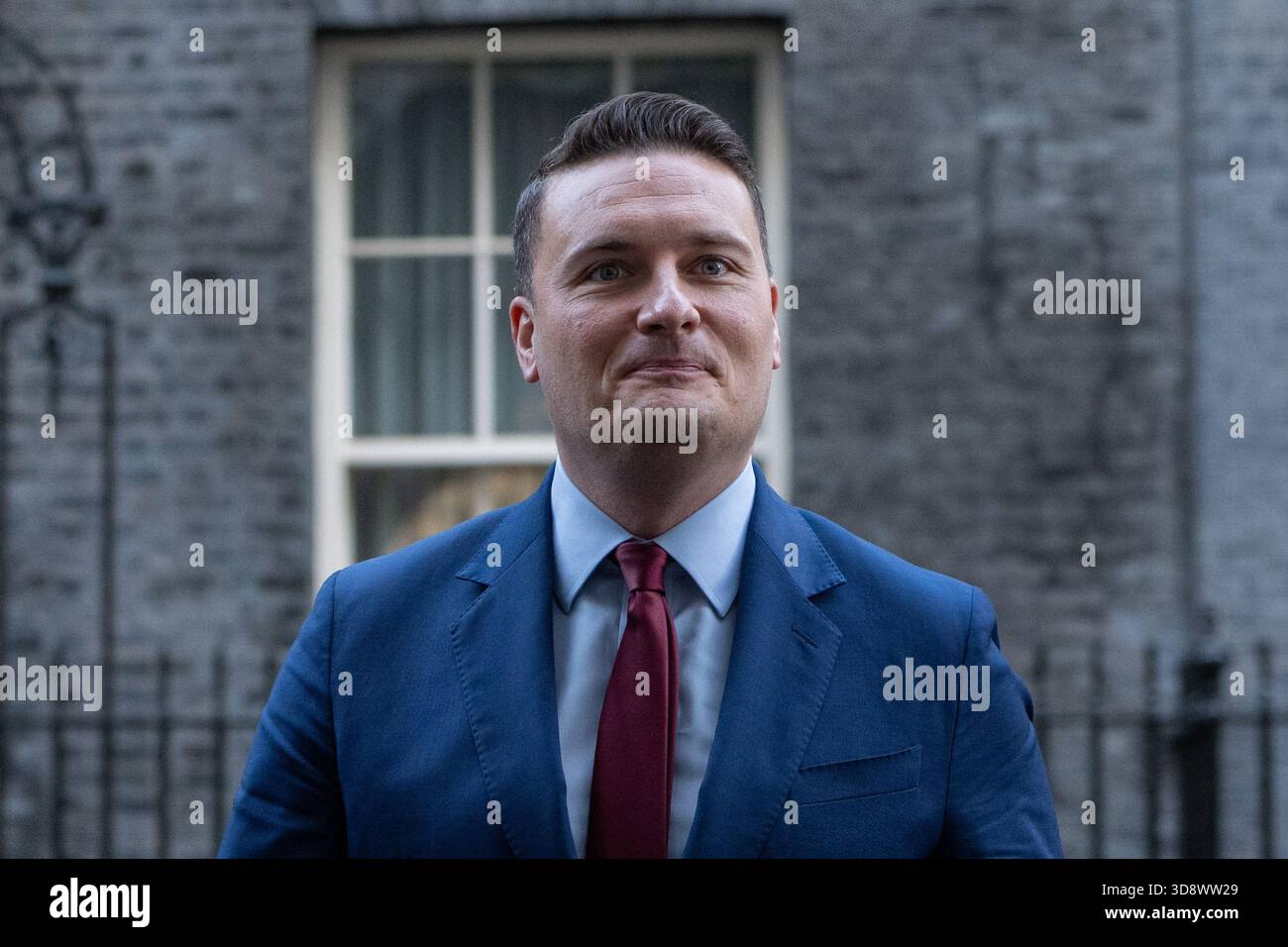 London, England, UK. 2nd Dec, 2025. WES STREETING, Health Secretary, leaves 10 Downing Street after a Cabinet Meeting. (Credit Image: © Thomas Krych/ZUMA Press Wire) EDITORIAL USAGE ONLY! Not for Commercial USAGE! Stock Photo