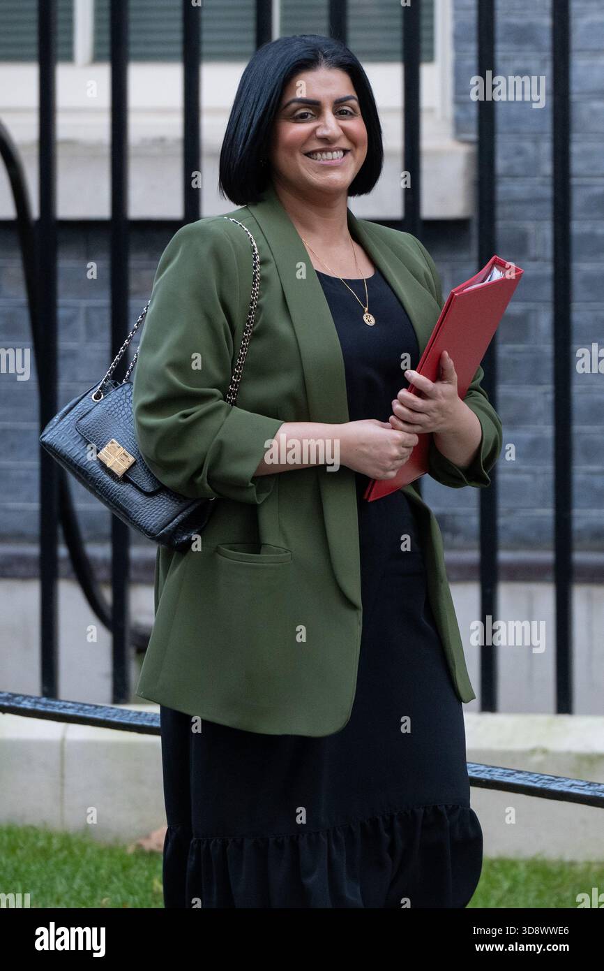 London, England, UK. 2nd Dec, 2025. SHABANA MAHMOOD, Secretary of State for the Home Department, leaves 10 Downing Street after a Cabinet Meeting. (Credit Image: © Thomas Krych/ZUMA Press Wire) EDITORIAL USAGE ONLY! Not for Commercial USAGE! Stock Photo