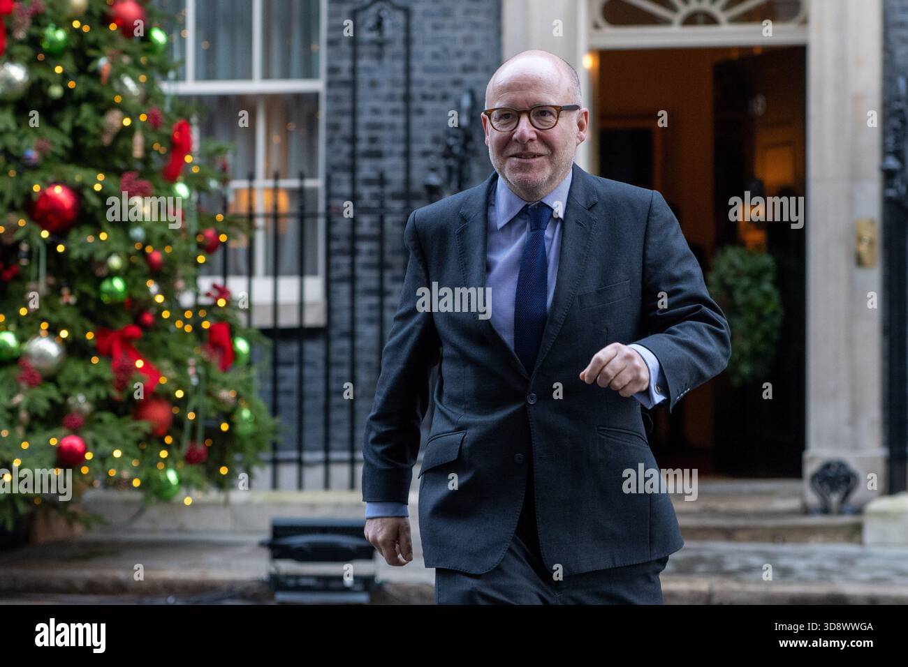 London, England, UK. 2nd Dec, 2025. Attorney General Lord RICHARD HERMER, leaves 10 Downing Street after a weekly Cabinet Meeting. (Credit Image: © Thomas Krych/ZUMA Press Wire) EDITORIAL USAGE ONLY! Not for Commercial USAGE! Stock Photo