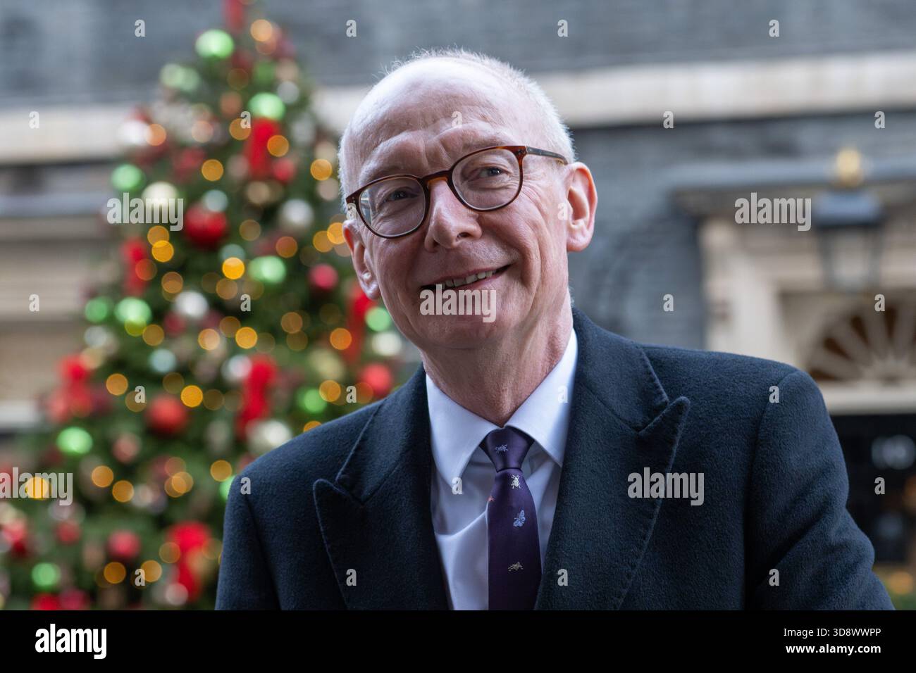 London, England, UK. 2nd Dec, 2025. PAT MCFADDEN, Secretary of State for Work and Pensions, leaves 10 Downing Street after a weekly Cabinet Meeting. (Credit Image: © Thomas Krych/ZUMA Press Wire) EDITORIAL USAGE ONLY! Not for Commercial USAGE! Stock Photo