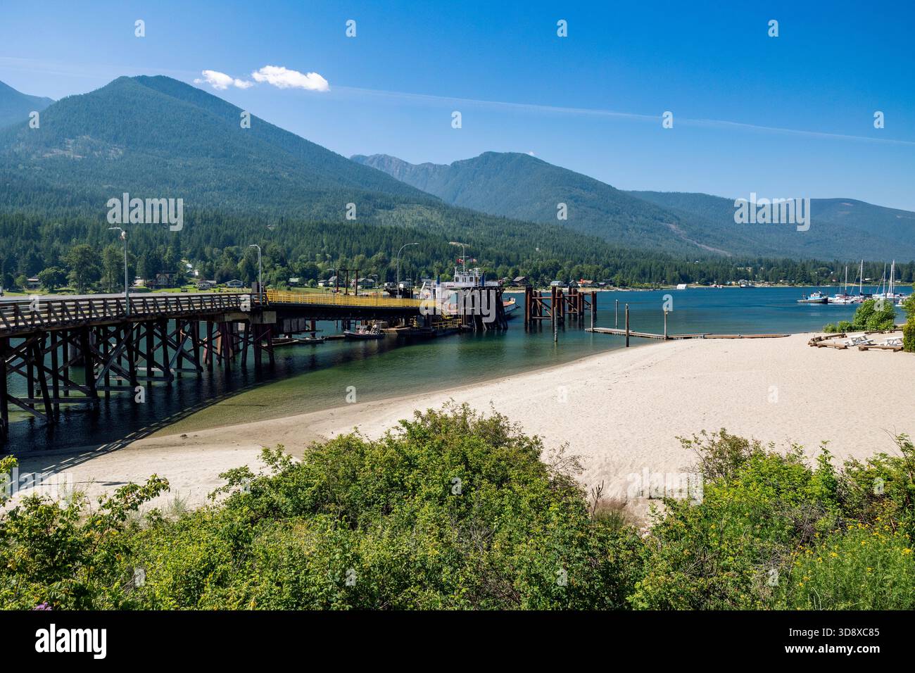Balfour Ferry Terminal and loading ramp on Kootenay Lake in summer ...