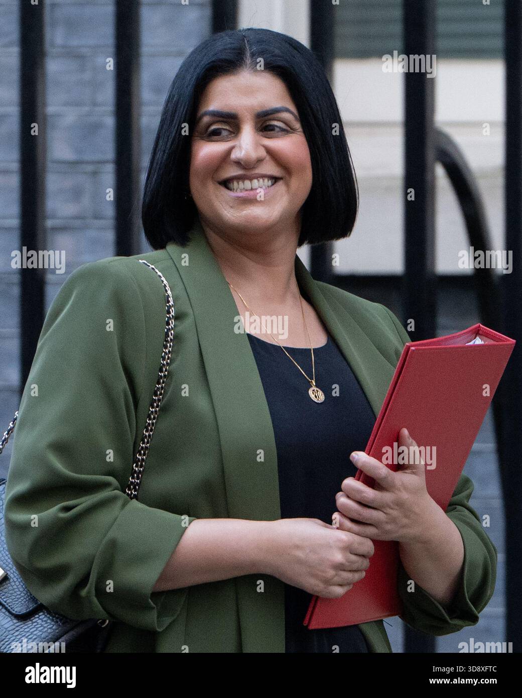 London, England, UK. 2nd Dec, 2025. SHABANA MAHMOOD, Secretary of State for the Home Department, leaves 10 Downing Street after a Cabinet Meeting. (Credit Image: © Thomas Krych/ZUMA Press Wire) EDITORIAL USAGE ONLY! Not for Commercial USAGE! Stock Photo