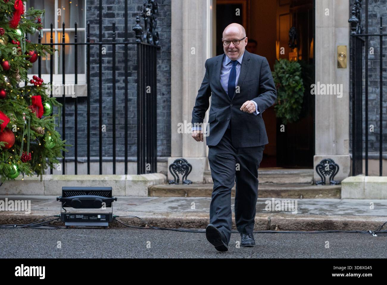 London, England, UK. 2nd Dec, 2025. Attorney General Lord RICHARD HERMER, leaves 10 Downing Street after a weekly Cabinet Meeting. (Credit Image: © Thomas Krych/ZUMA Press Wire) EDITORIAL USAGE ONLY! Not for Commercial USAGE! Stock Photo