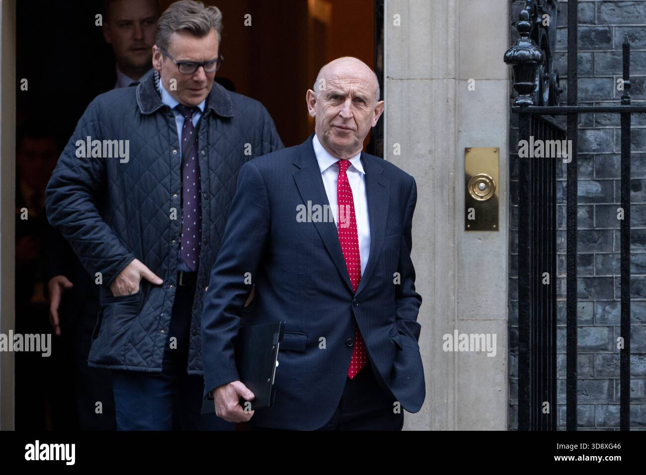 London, England, UK. 2nd Dec, 2025. JOHN HEALEY, Defence Secretary, leaves 10 Downing Street after a weekly Cabinet Meeting. (Credit Image: © Thomas Krych/ZUMA Press Wire) EDITORIAL USAGE ONLY! Not for Commercial USAGE! Stock Photo