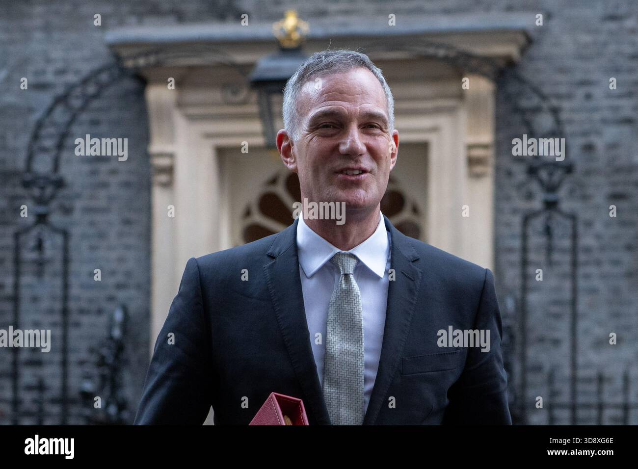 London, England, UK. 2nd Dec, 2025. Secretary of State for Business and Trade PETER KYLE, leaves 10 Downing Street after a Cabinet Meeting. (Credit Image: © Thomas Krych/ZUMA Press Wire) EDITORIAL USAGE ONLY! Not for Commercial USAGE! Stock Photo