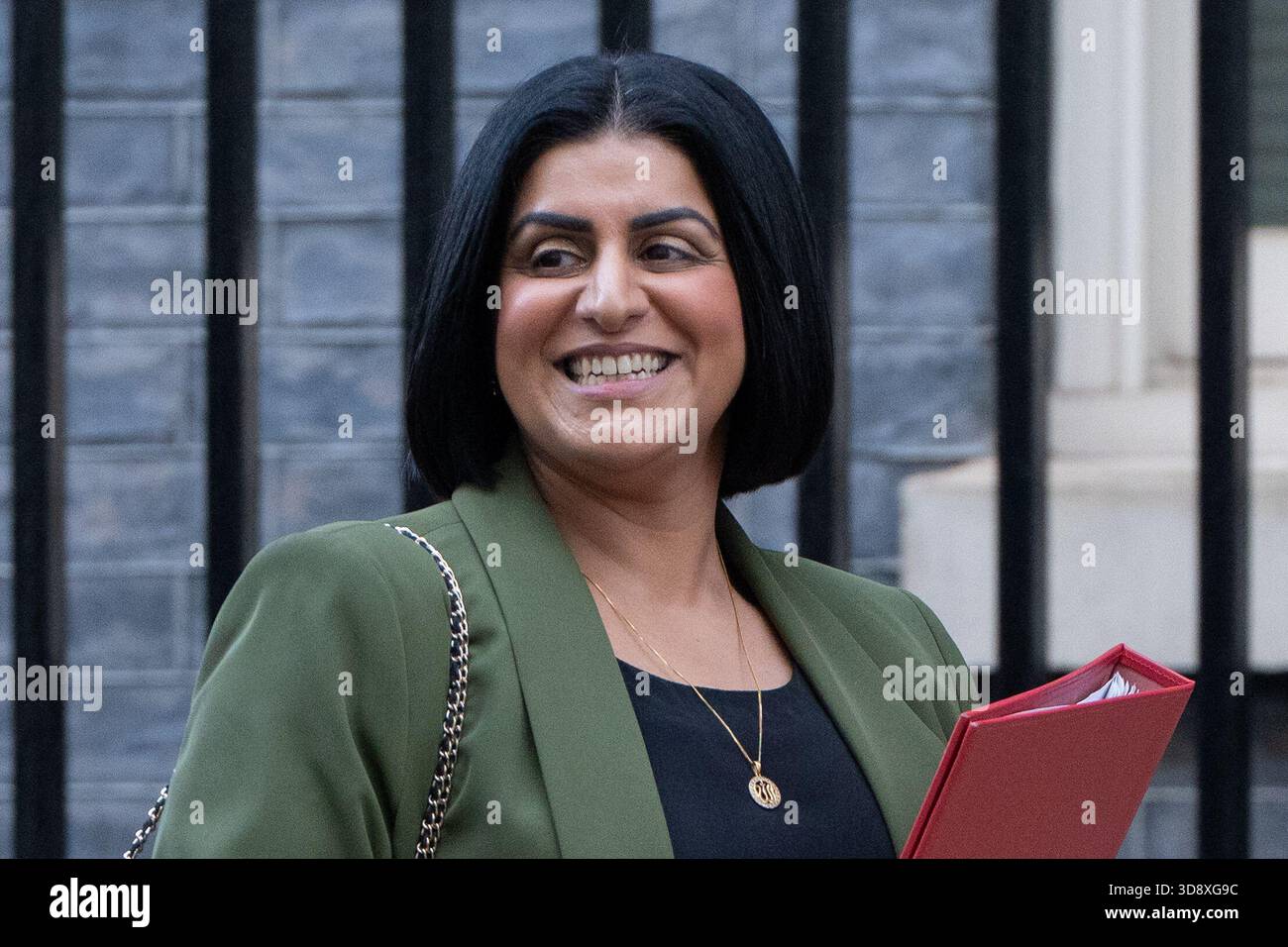 London, England, UK. 2nd Dec, 2025. SHABANA MAHMOOD, Secretary of State for the Home Department, leaves 10 Downing Street after a Cabinet Meeting. (Credit Image: © Thomas Krych/ZUMA Press Wire) EDITORIAL USAGE ONLY! Not for Commercial USAGE! Stock Photo
