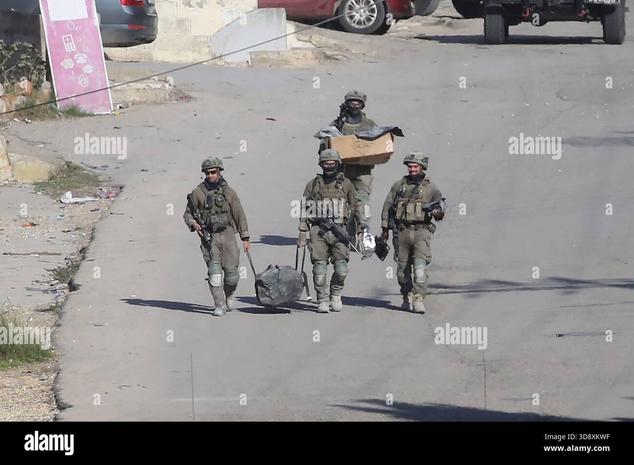 (251202) -- NABLUS, Dec. 2, 2025 (Xinhua) -- Israeli forces are seen ...