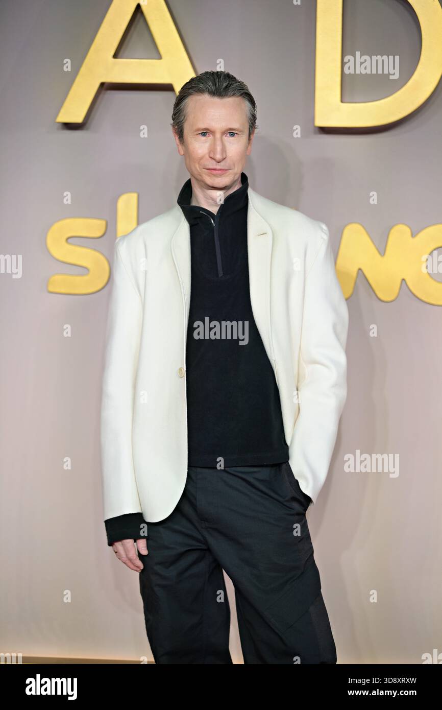 London, UK. 1st Dec, 2025. Jonathan Aris at the 'Amadeus' World Premiere at ODEON Luxe Leicester Squar, London, England. (Photo by 李世惠/See Li/Picture Capital) Credit: See Li/Picture Capital/Alamy Live News Stock Photo