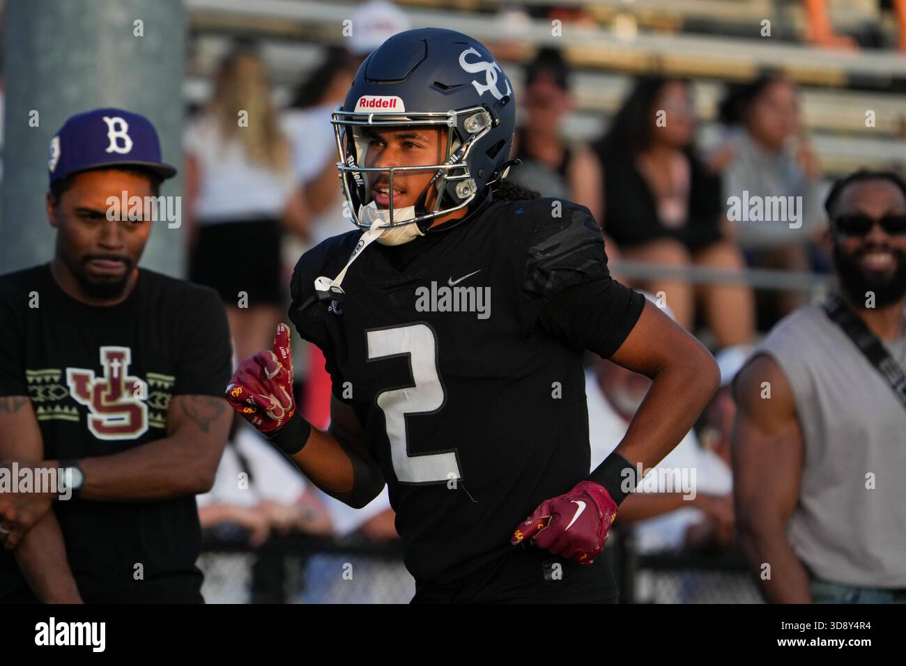 Sierra Canyon Trailblazers cornerback Madden Riordan (2) during a high ...