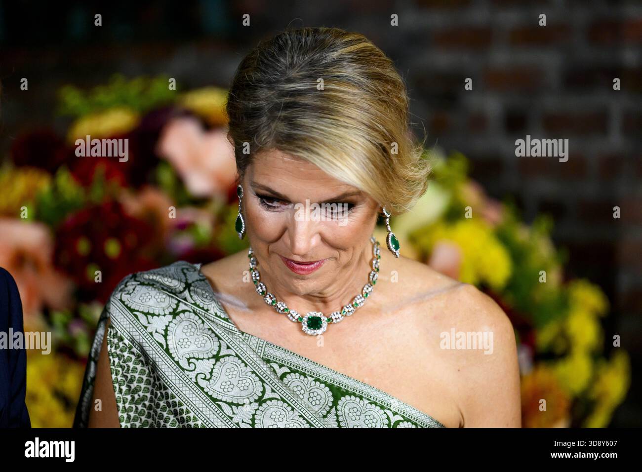 Paramaribo, The Netherlands, 2025-12-02 19:53:54 PARAMARIBO, December 2, 2025, Thalia Theater. King Willem-Alexander and Queen Máxima are paying a state visit to the Republic of Suriname at the invitation of President Jennifer Geerlings-Simons. As a token of appreciation for the hospitality extended, the Royal Couple is offering a cultural program. At the Thalia Theater, Sabrina Starke, a Dutch singer-songwriter of Surinamese descent, will sing her repertoire in collaboration with Surinamese artists. PHOTO: NLBeeld/Patrick van Emst  Credit: NL Beeld / Patrick van Emst Stock Photo