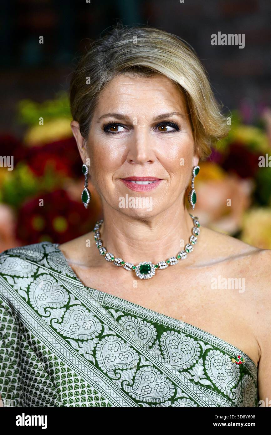 Paramaribo, The Netherlands, 2025-12-02 19:53:51 PARAMARIBO, December 2, 2025, Thalia Theater. King Willem-Alexander and Queen Máxima are paying a state visit to the Republic of Suriname at the invitation of President Jennifer Geerlings-Simons. As a token of appreciation for the hospitality extended, the Royal Couple is offering a cultural program. At the Thalia Theater, Sabrina Starke, a Dutch singer-songwriter of Surinamese descent, will sing her repertoire in collaboration with Surinamese artists. PHOTO: NLBeeld/Patrick van Emst  Credit: NL Beeld / Patrick van Emst Stock Photo