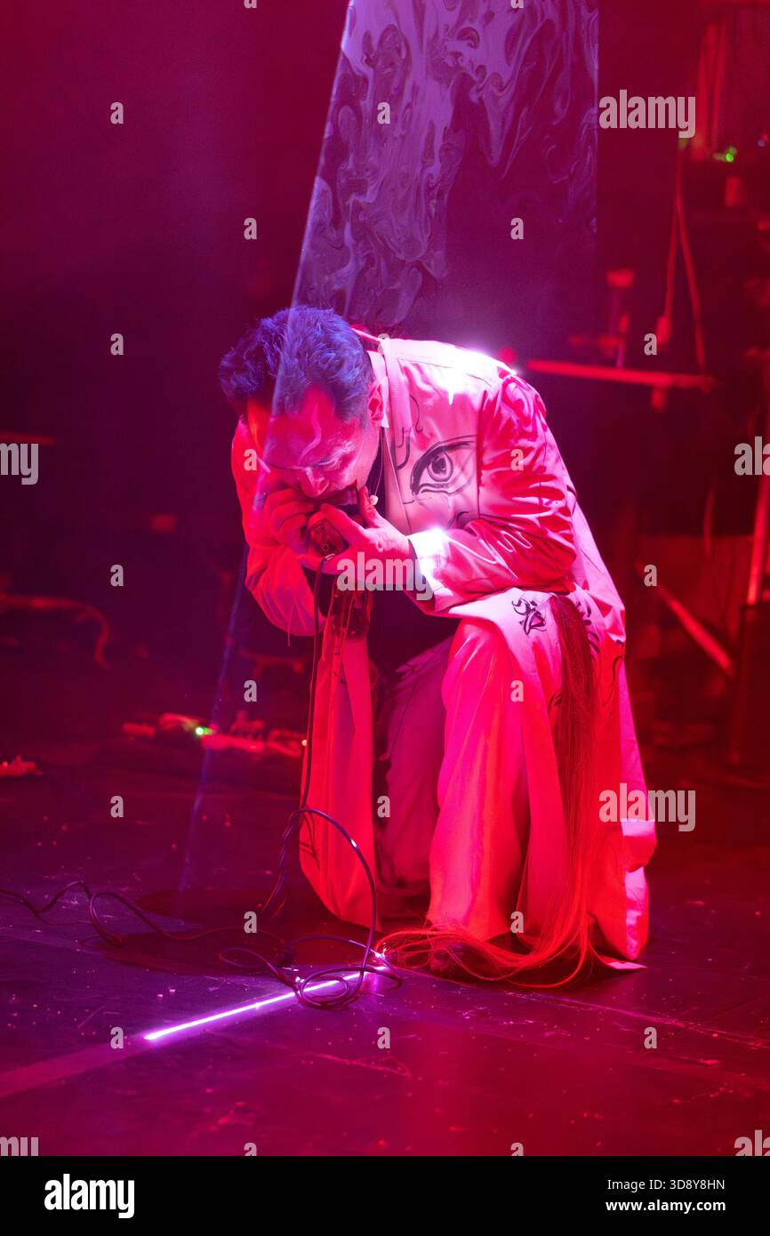 London, UK, 2nd December 2025, Mountains and Seas – Song of Today 山海 · 今日之歌, is inspired by the rich narrative of the 4th-century BCE text The Classic of Mountains and Seas and its fantastical compilation of myths, beasts, heroes, folklore and landscapes. Using this connection between myth, nature and scientific thought as its inspiration, the show explores 21st century issues of climate crisis, activism and rising global fascism. On at the Omnibus Theatre in Clapham from 2nd till 6th December 2026., Andrew Lalchan Photography/Alamy Live News Stock Photo