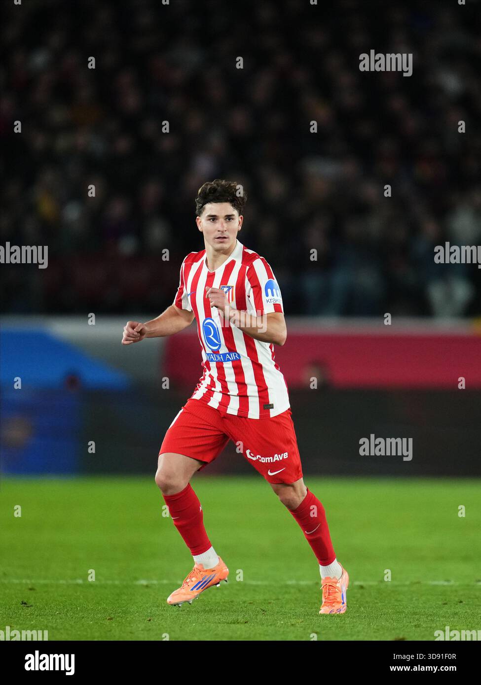 Barcelona, Spain. 03rd Dec, 2025. during the La Liga EA Sports match between FC Barcelona and Atletico de Madrid played at Spotify Camp Nou Stadium on December 2 2025 in Barcelona, Spain. (Photo by Bagu Blanco/PRESSIN)Julian Alvarez of Atletico de Madrid Credit: PRESSINPHOTO SPORTS AGENCY/Alamy Live News Stock Photo