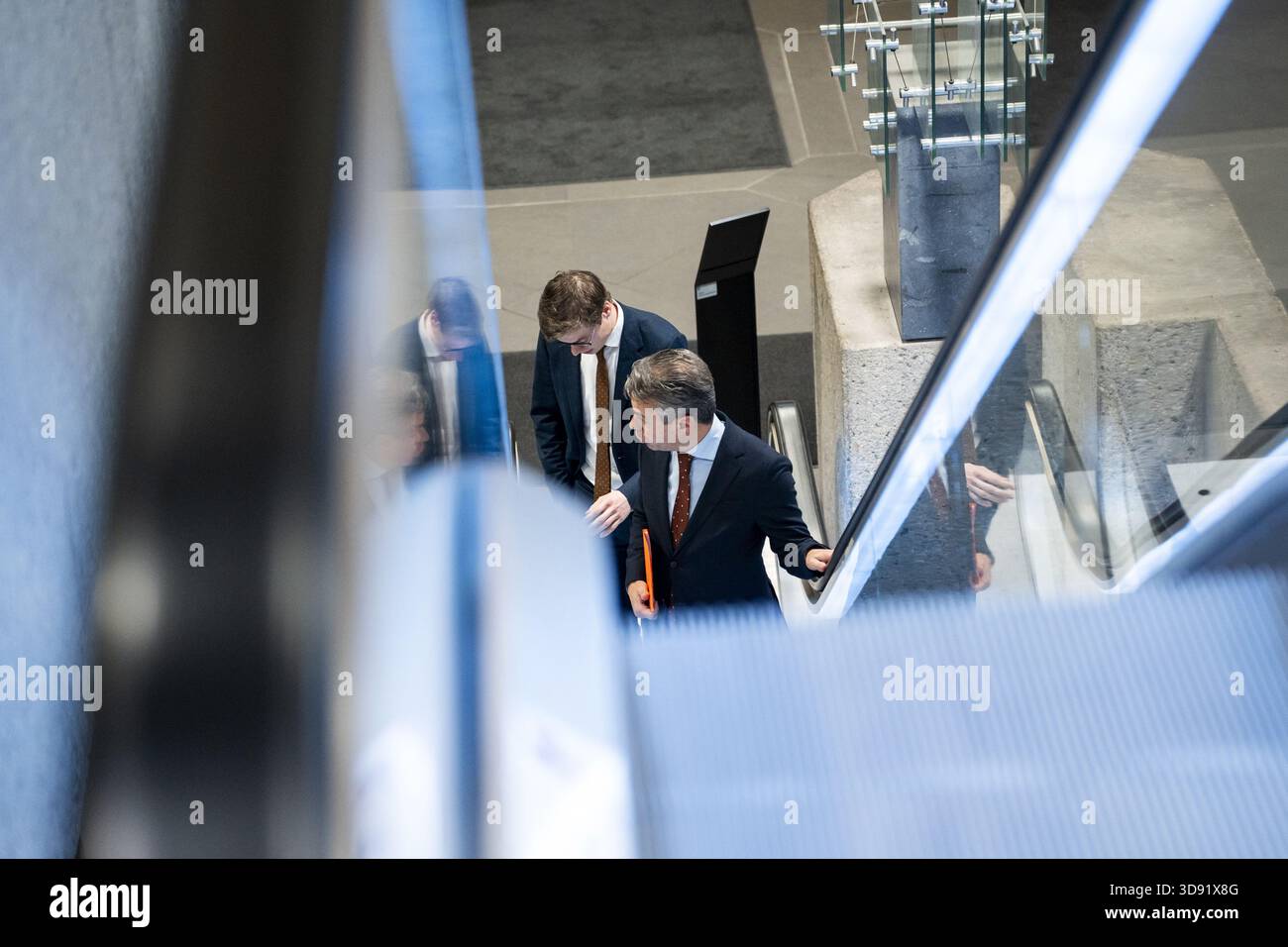 THE HAGUE – SGP parliamentary group leader Chris Stoffer arrives for a meeting with Informateur Sybrand Buma. Buma will meet with all the parliamentary group leaders in the House of Representatives in the coming days to discuss the coalition agreement document from D66 and the CDA. This document is intended to serve as an invitation to other parties to join a coalition. ANP LINA SELG netherlands out - belgium out Stock Photo