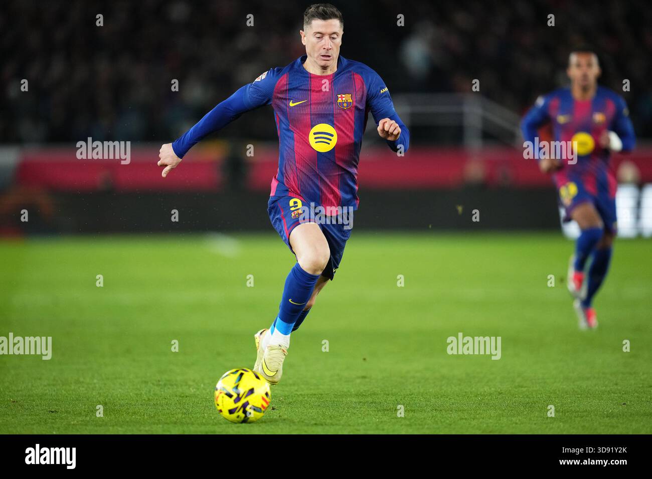 Barcelona, Spain. 03rd Dec, 2025. Robert Lewandowski of FC Barcelona during the La Liga EA Sports match between FC Barcelona and Atletico de Madrid played at Spotify Camp Nou Stadium on December 2 2025 in Barcelona, Spain. (Photo by Bagu Blanco/PRESSIN) Credit: PRESSINPHOTO SPORTS AGENCY/Alamy Live News Stock Photo