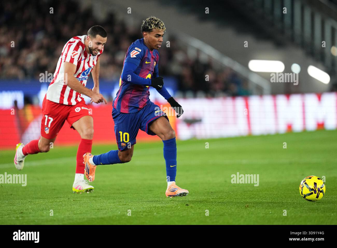 Barcelona, Spain. 03rd Dec, 2025. Lamine Yamal of FC Barcelona and David Hancko of Atletico de Madrid during the La Liga EA Sports match between FC Barcelona and Atletico de Madrid played at Spotify Camp Nou Stadium on December 2 2025 in Barcelona, Spain. (Photo by Bagu Blanco/PRESSIN) Credit: PRESSINPHOTO SPORTS AGENCY/Alamy Live News Stock Photo