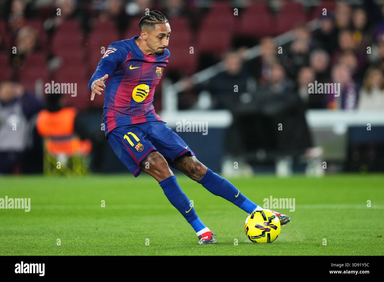 Barcelona, Spain. 03rd Dec, 2025. Raphael Dias Belloli Raphinha of FC Barcelona during the La Liga EA Sports match between FC Barcelona and Atletico de Madrid played at Spotify Camp Nou Stadium on December 2 2025 in Barcelona, Spain. (Photo by Bagu Blanco/PRESSIN) Credit: PRESSINPHOTO SPORTS AGENCY/Alamy Live News Stock Photo
