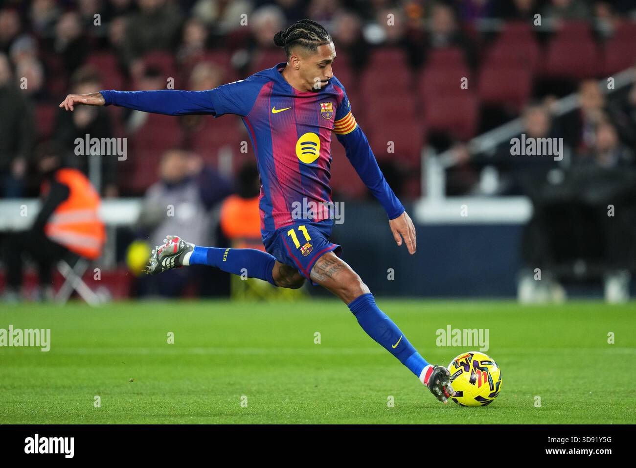 Barcelona, Spain. 03rd Dec, 2025. Raphael Dias Belloli Raphinha of FC Barcelona during the La Liga EA Sports match between FC Barcelona and Atletico de Madrid played at Spotify Camp Nou Stadium on December 2 2025 in Barcelona, Spain. (Photo by Bagu Blanco/PRESSIN) Credit: PRESSINPHOTO SPORTS AGENCY/Alamy Live News Stock Photo