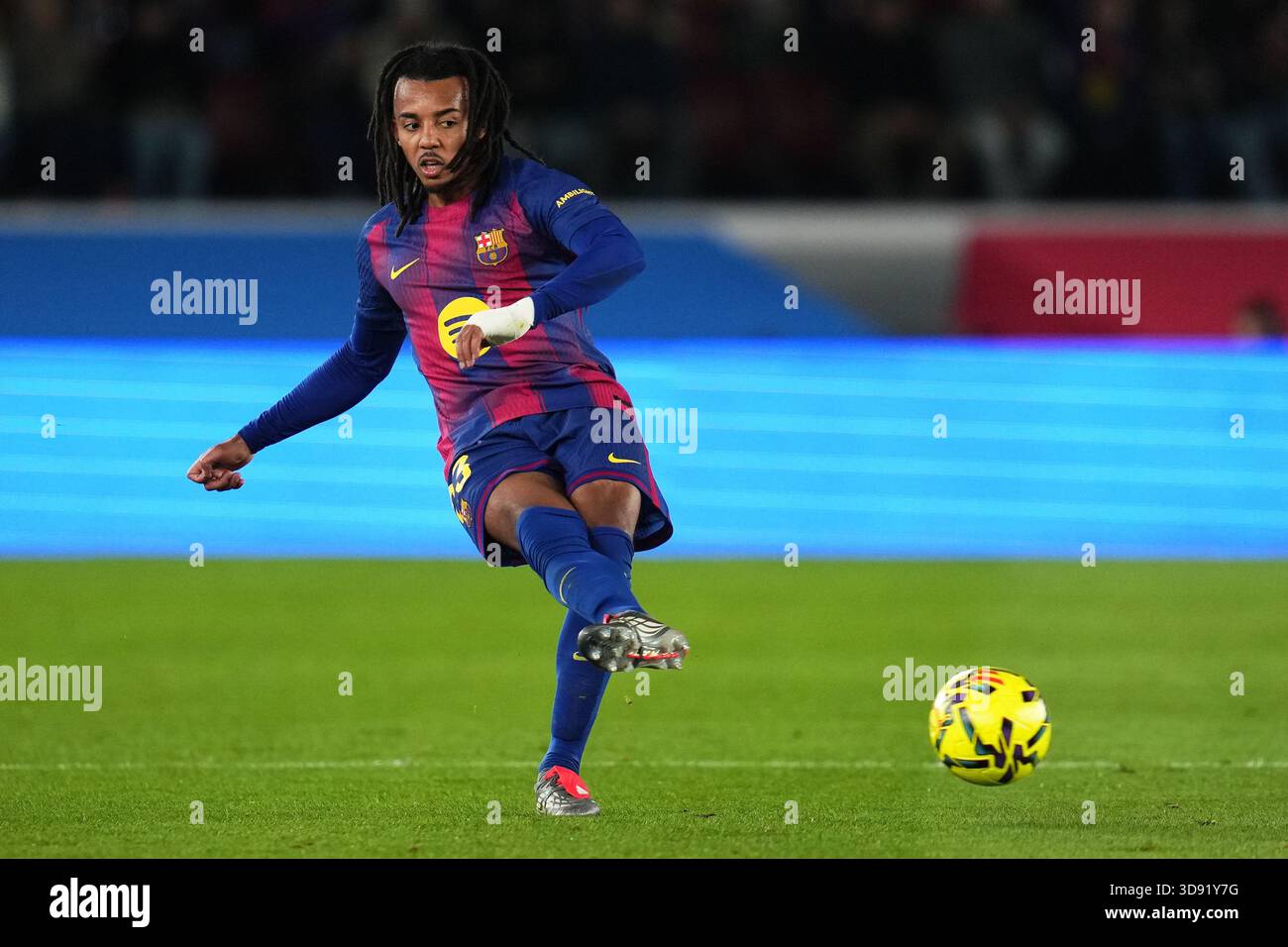 Barcelona, Spain. 03rd Dec, 2025. Jules Kounde of FC Barcelona during the La Liga EA Sports match between FC Barcelona and Atletico de Madrid played at Spotify Camp Nou Stadium on December 2 2025 in Barcelona, Spain. (Photo by Bagu Blanco/PRESSIN) Credit: PRESSINPHOTO SPORTS AGENCY/Alamy Live News Stock Photo