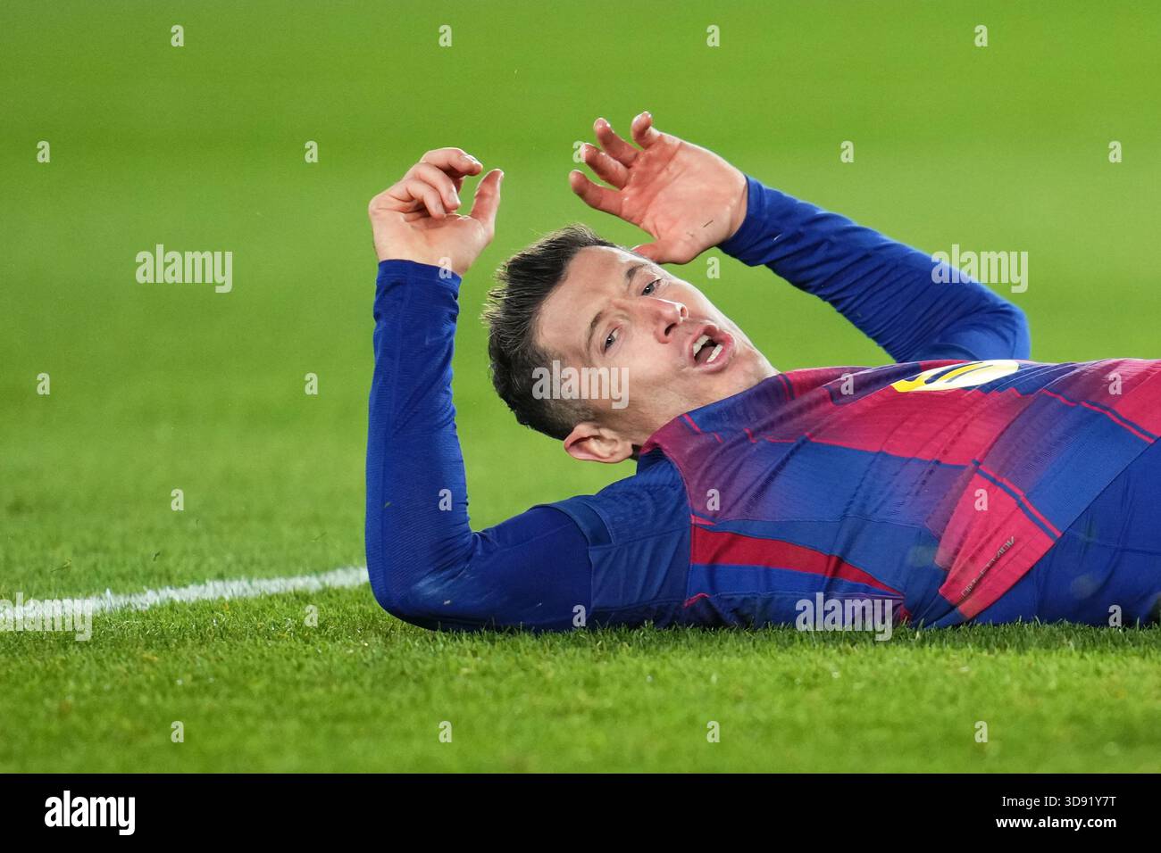 Barcelona, Spain. 03rd Dec, 2025. Robert Lewandowski of FC Barcelona during the La Liga EA Sports match between FC Barcelona and Atletico de Madrid played at Spotify Camp Nou Stadium on December 2 2025 in Barcelona, Spain. (Photo by Bagu Blanco/PRESSIN) Credit: PRESSINPHOTO SPORTS AGENCY/Alamy Live News Stock Photo