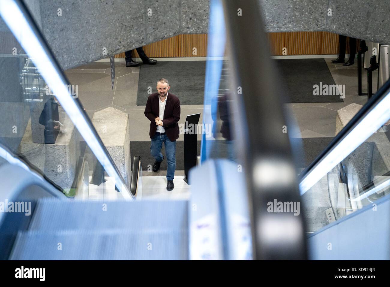THE HAGUE – Socialist Party leader Jimmy Dijk arrives for a meeting with Informateur Sybrand Buma. Buma will meet with all the party leaders in the House of Representatives in the coming days to discuss the coalition agreement document from D66 and the CDA. This document is intended to serve as an invitation to other parties to join a coalition. ANP LINA SELG netherlands out - belgium out Stock Photo