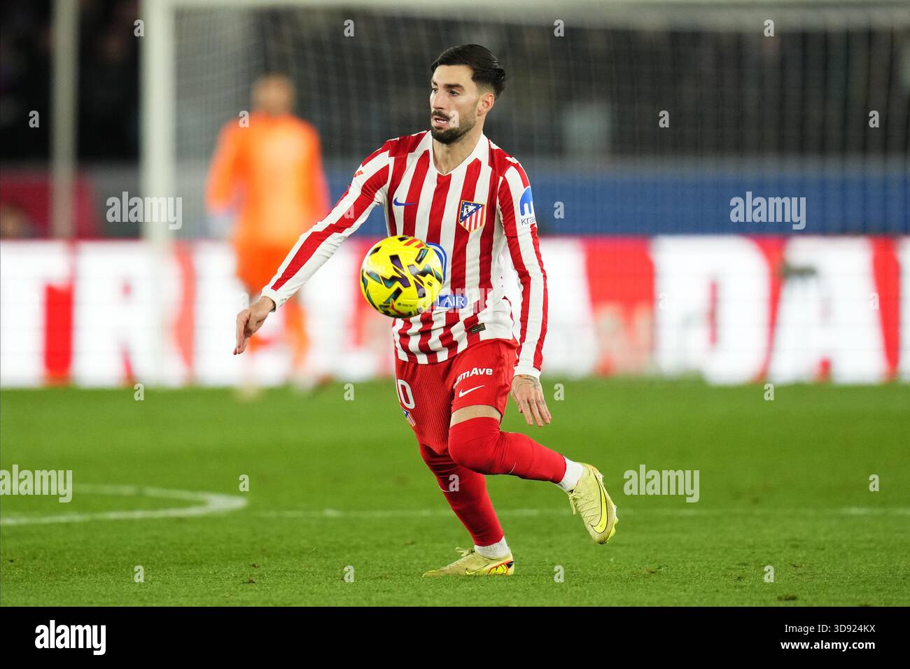 Barcelona, Spain. 03rd Dec, 2025. Alex Baena of Atletico de Madrid during the La Liga EA Sports match between FC Barcelona and Atletico de Madrid played at Spotify Camp Nou Stadium on December 2 2025 in Barcelona, Spain. (Photo by Bagu Blanco/PRESSIN) Credit: PRESSINPHOTO SPORTS AGENCY/Alamy Live News Stock Photo
