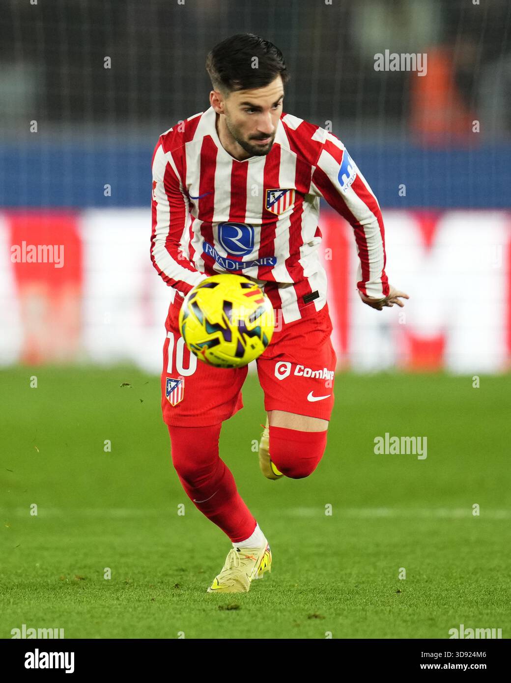 Barcelona, Spain. 03rd Dec, 2025. Alex Baena of Atletico de Madrid during the La Liga EA Sports match between FC Barcelona and Atletico de Madrid played at Spotify Camp Nou Stadium on December 2 2025 in Barcelona, Spain. (Photo by Bagu Blanco/PRESSIN) Credit: PRESSINPHOTO SPORTS AGENCY/Alamy Live News Stock Photo