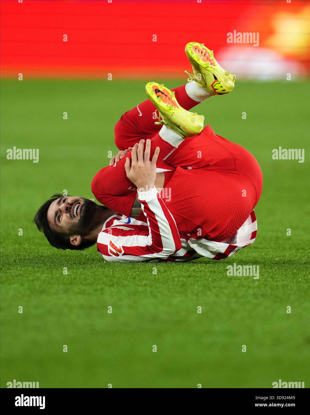 Barcelona, Spain. 03rd Dec, 2025. Alex Baena of Atletico de Madrid during the La Liga EA Sports match between FC Barcelona and Atletico de Madrid played at Spotify Camp Nou Stadium on December 2 2025 in Barcelona, Spain. (Photo by Bagu Blanco/PRESSIN) Credit: PRESSINPHOTO SPORTS AGENCY/Alamy Live News Stock Photo