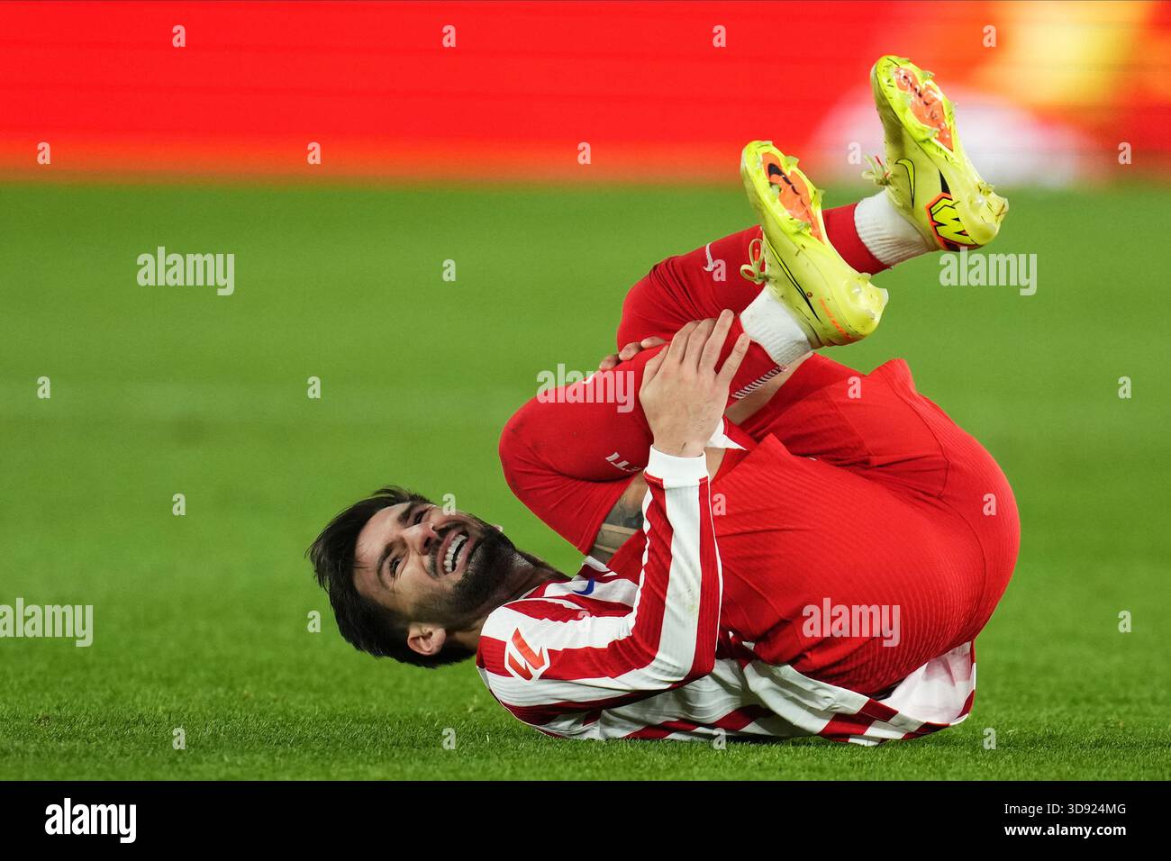 Barcelona, Spain. 03rd Dec, 2025. Alex Baena of Atletico de Madrid during the La Liga EA Sports match between FC Barcelona and Atletico de Madrid played at Spotify Camp Nou Stadium on December 2 2025 in Barcelona, Spain. (Photo by Bagu Blanco/PRESSIN) Credit: PRESSINPHOTO SPORTS AGENCY/Alamy Live News Stock Photo