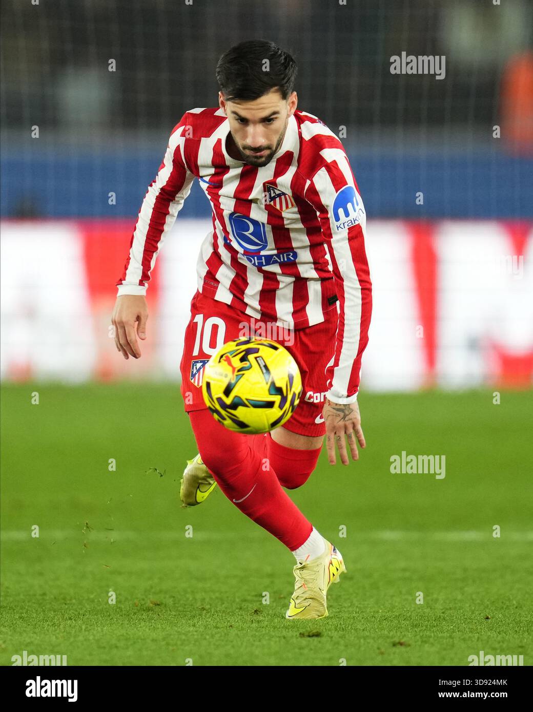 Barcelona, Spain. 03rd Dec, 2025. Alex Baena of Atletico de Madrid during the La Liga EA Sports match between FC Barcelona and Atletico de Madrid played at Spotify Camp Nou Stadium on December 2 2025 in Barcelona, Spain. (Photo by Bagu Blanco/PRESSIN) Credit: PRESSINPHOTO SPORTS AGENCY/Alamy Live News Stock Photo