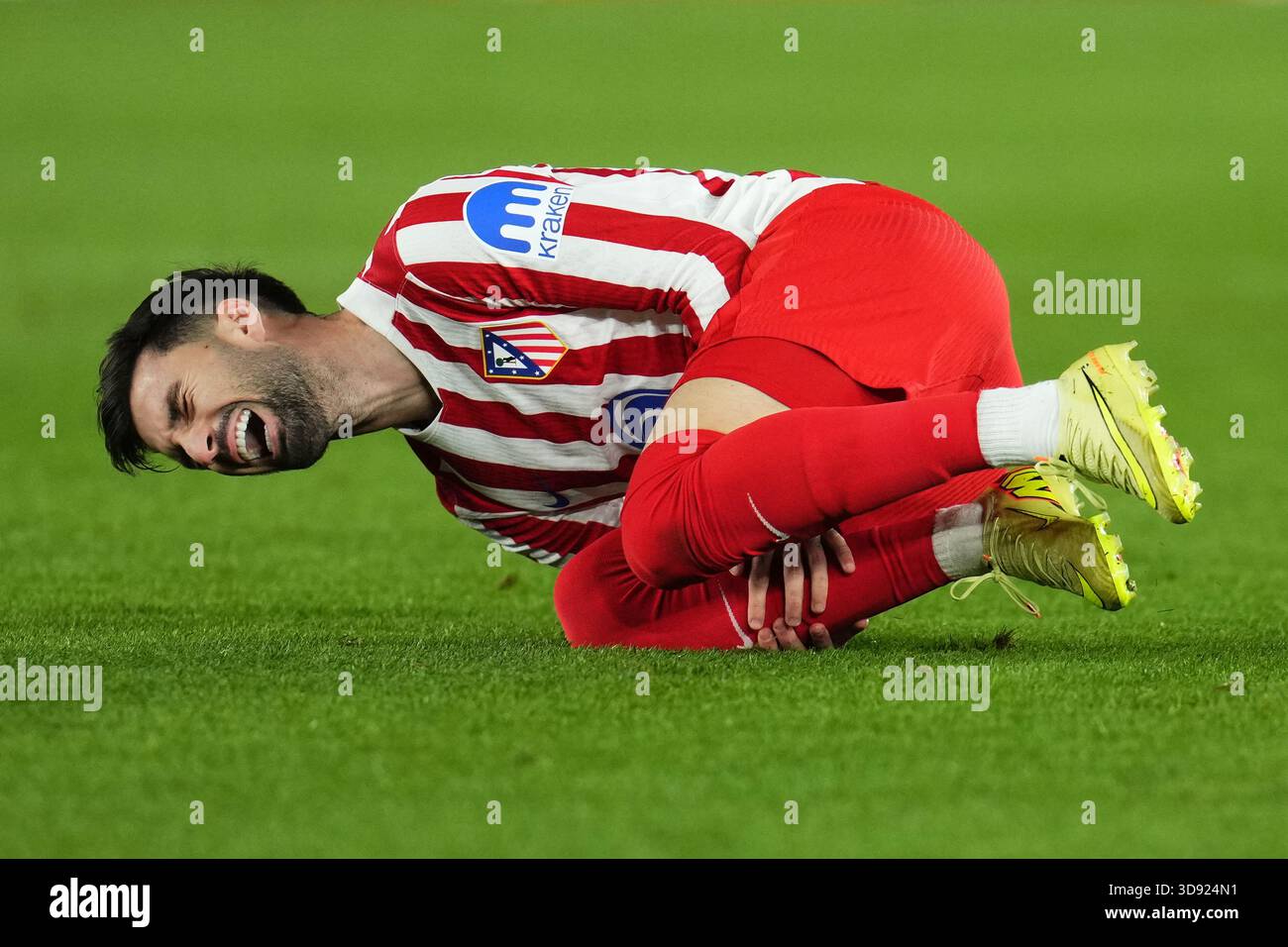 Barcelona, Spain. 03rd Dec, 2025. Alex Baena of Atletico de Madrid during the La Liga EA Sports match between FC Barcelona and Atletico de Madrid played at Spotify Camp Nou Stadium on December 2 2025 in Barcelona, Spain. (Photo by Bagu Blanco/PRESSIN) Credit: PRESSINPHOTO SPORTS AGENCY/Alamy Live News Stock Photo