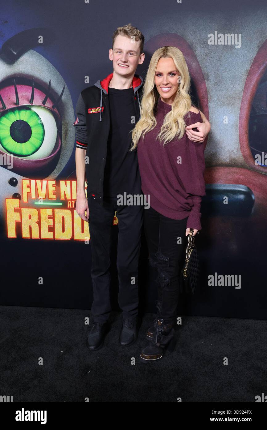 02 December 2025 Hollywood, California Evan Joseph Asher, Jenny(01)