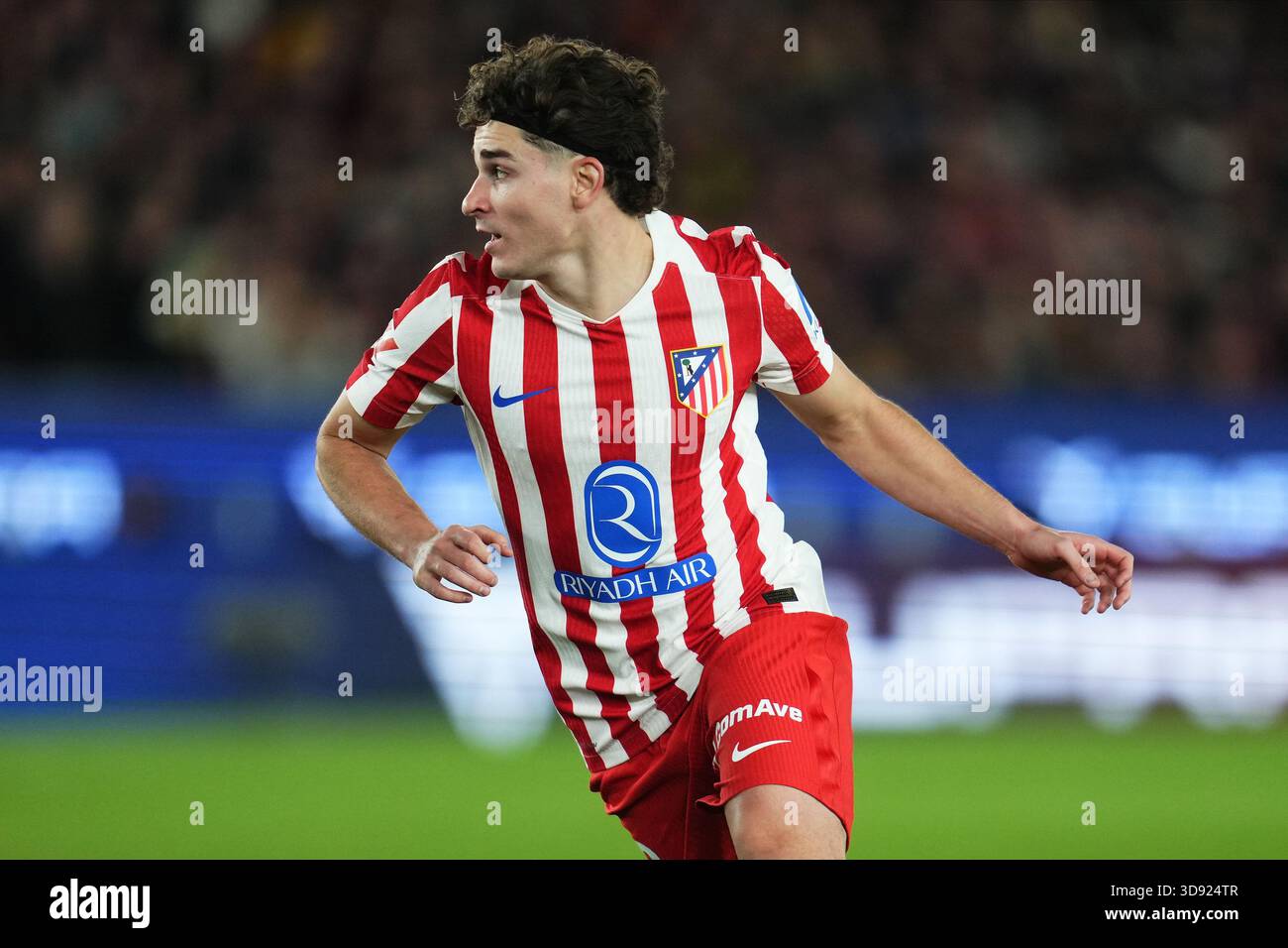 Barcelona, Spain. 03rd Dec, 2025. Julian Alvarez of Atletico de Madrid during the La Liga EA Sports match between FC Barcelona and Atletico de Madrid played at Spotify Camp Nou Stadium on December 2 2025 in Barcelona, Spain. (Photo by Bagu Blanco/PRESSIN) Credit: PRESSINPHOTO SPORTS AGENCY/Alamy Live News Stock Photo